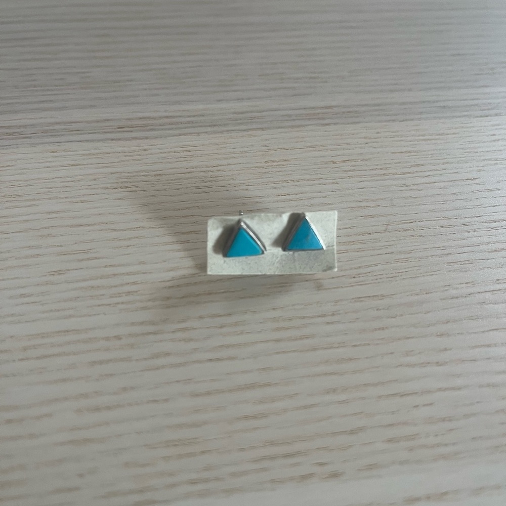 NWOT blue triangle earrings

Will donate if doesn’t sell ‼️